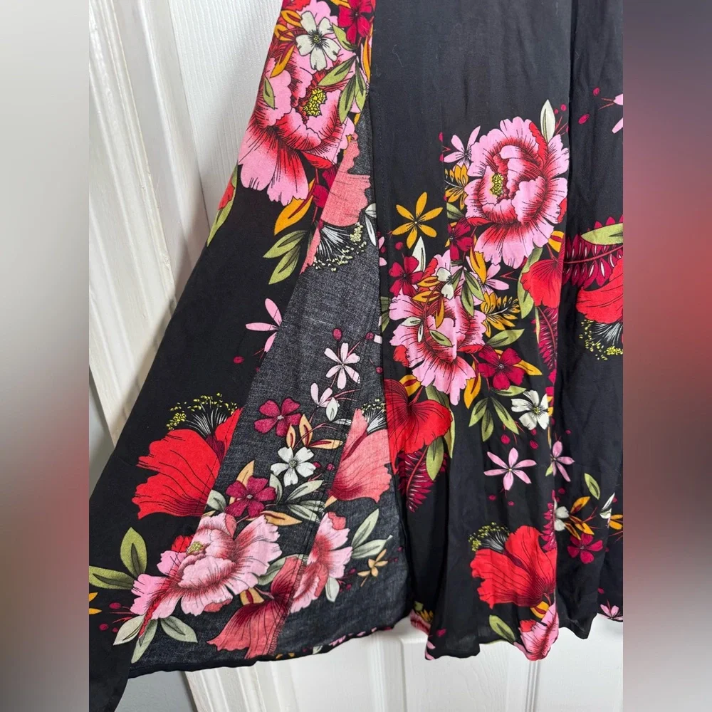 Lulus Black Floral Midi Skirt Side Slits Flowy A-Line Size S - Picture 4 of 7